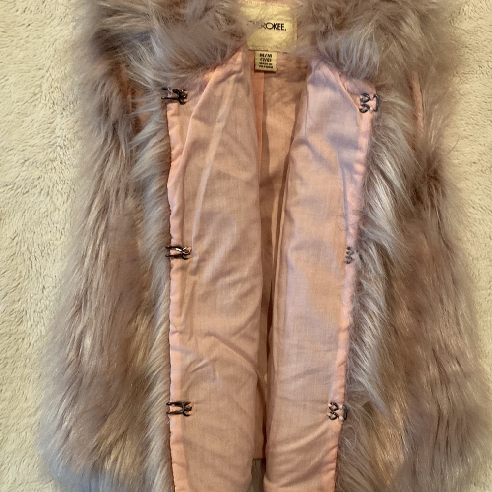 Faux fur vest (girls) - Picture 3 of 5